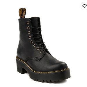 Dr. Martens Shriver Hi 8-Eye Platform Boot